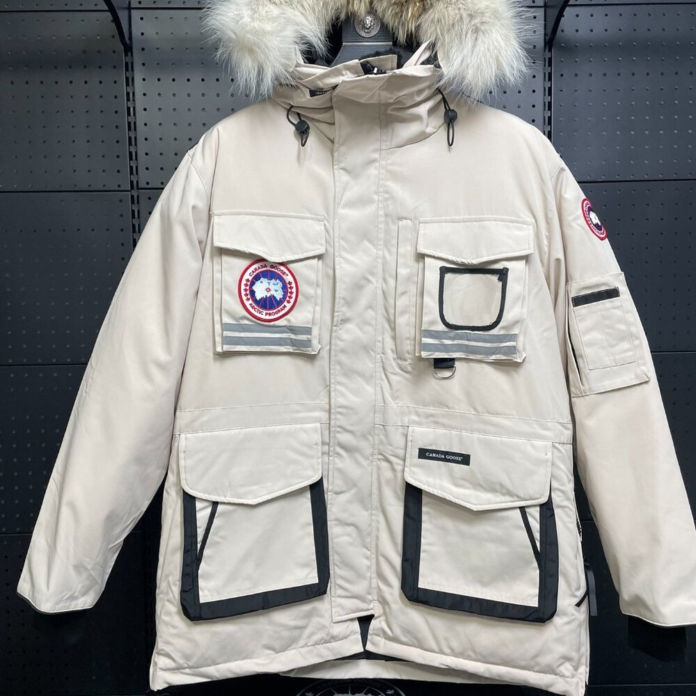 Canada Goose Beige Expedition Parka – Authentic, Excellent Condition